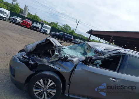 2017 Nissan Pathfinder S из США, поврежденный, VIN 5N1DR2MM7HC669503